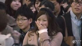 日本广场求婚评论,爱情的力量如此震撼